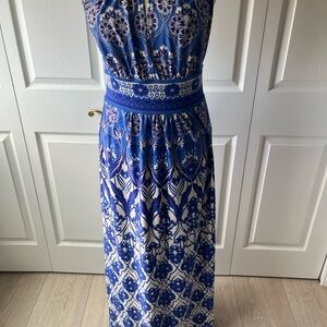 Elegant Blue Floral Maxi Dress
